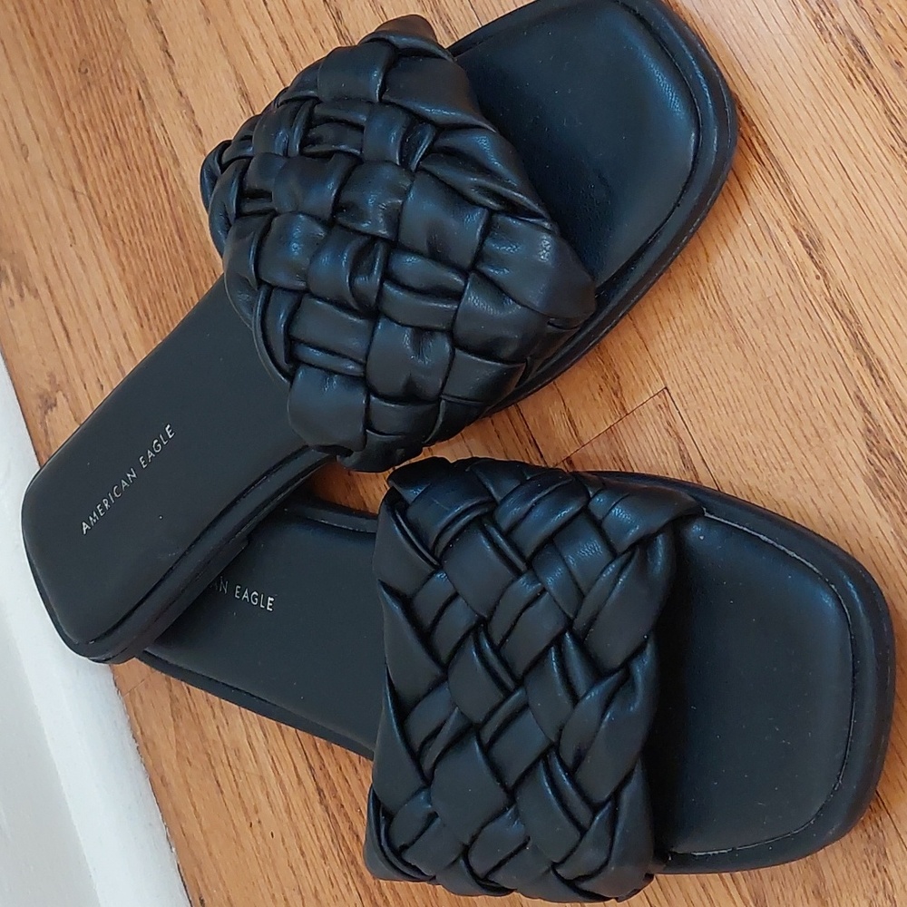 American Eagle Black Flat Sandals